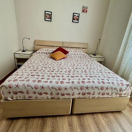 Bed and Breakfast La Magnolia Livorno Exterior foto